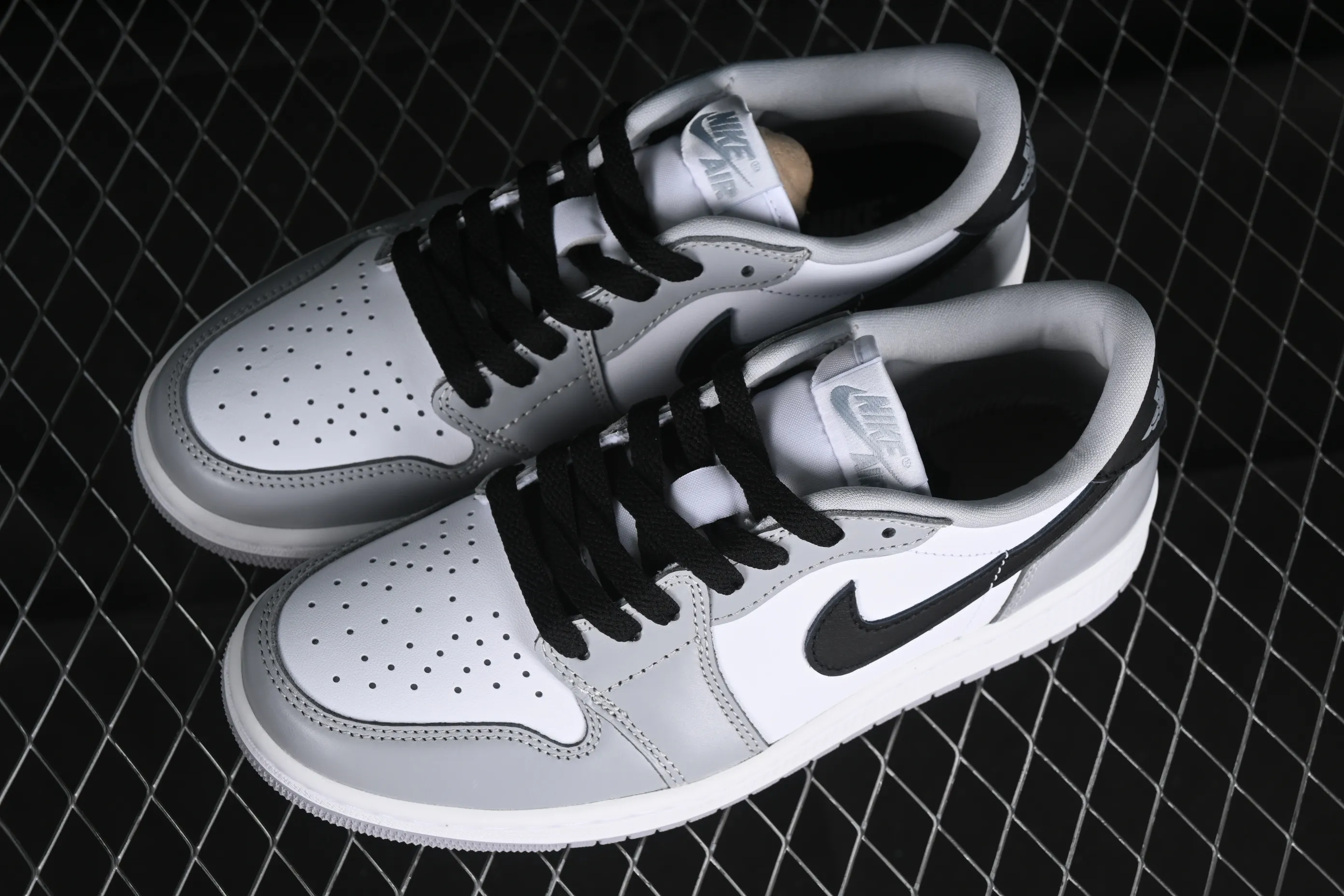All categories Air Jordan Jordan series basketball shoes Air Jordan 1 Low pure original Air Jordan 1 Low OG AJ1 Joe 1 gray black low-top cultural casual sneakers CZ0790-110